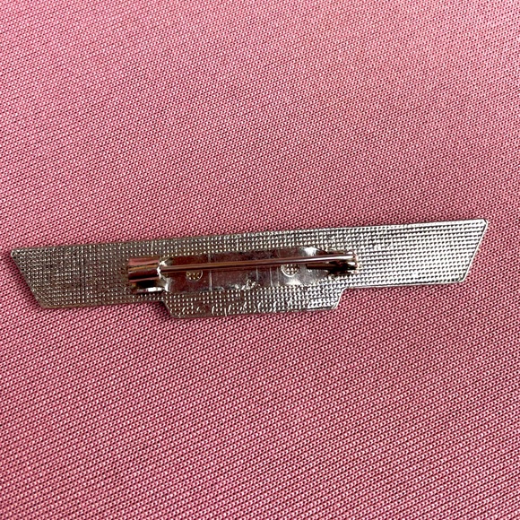 Vintage | Pierre Bex enamel pin brooch - Picture 2 of 2